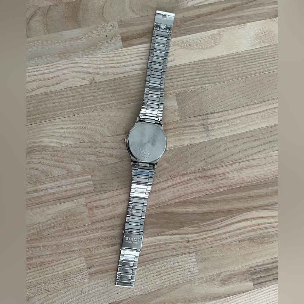 Seiko Men’s Watch Vintage Stainless Adjustable Bracelet Gray and Gold Tone Dial - Picture 11 of 14